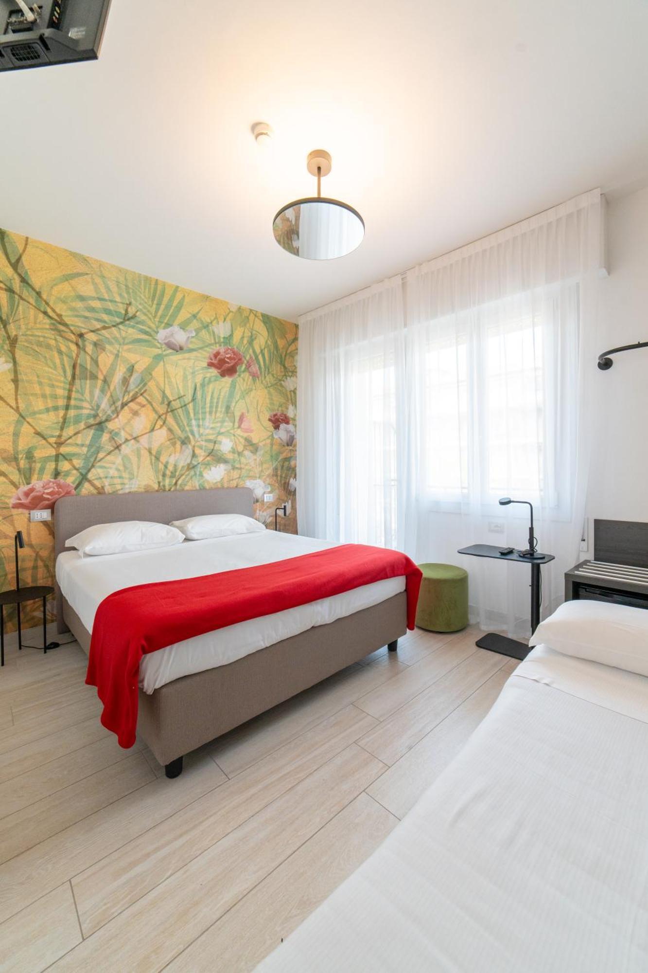 Lilium Maris Hotel *